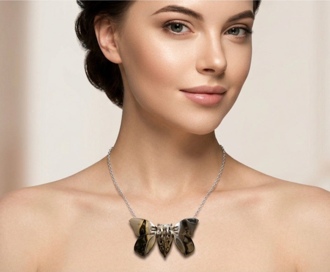 Collana "la sacralità della forza femminile" in argento